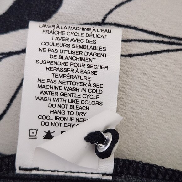 Cupcakes and Cashmere Size XS Black White Artsy Long Sleeve Mock Neck Top Blouse - Picture 8 of 8